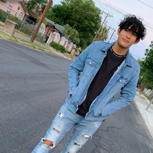 Meet your Posher, Fabian